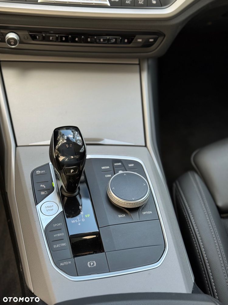 BMW Seria 3 330e Advantage sport - 30