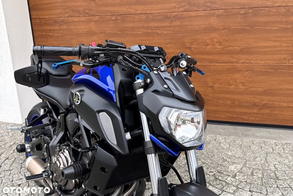 Yamaha MT - 6