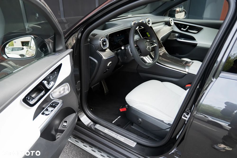Mercedes-Benz GLC 220 d mHEV 4-Matic AMG Line - 33