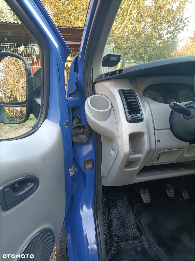 Opel Vivaro - 9