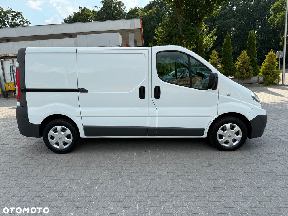 Renault Trafic - 10