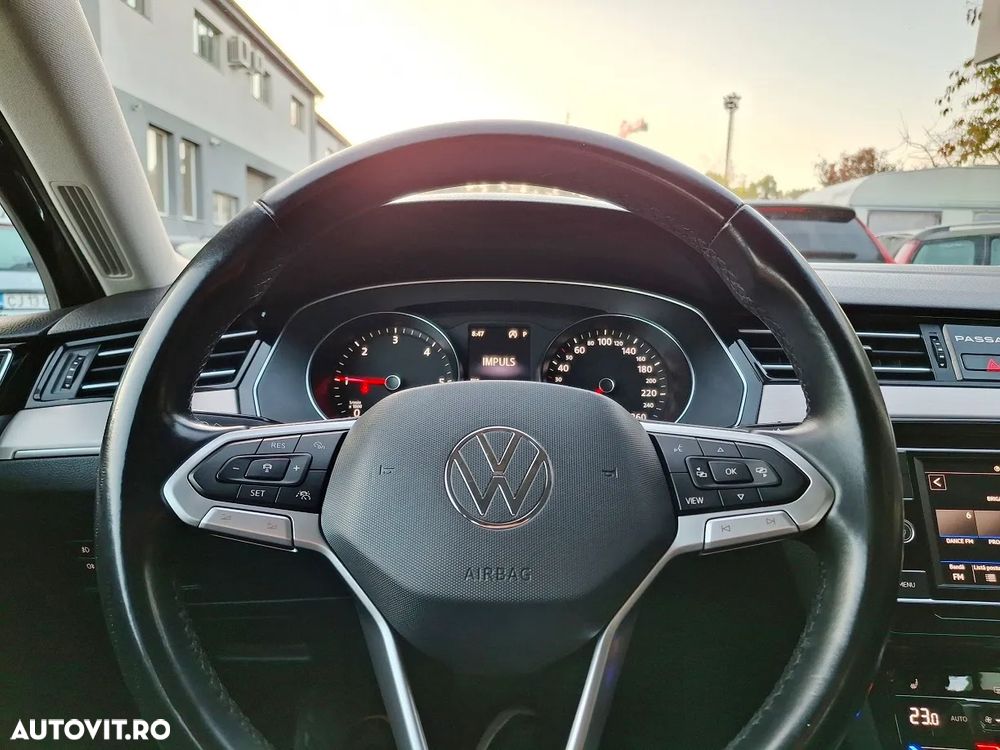 Volkswagen Passat - 13