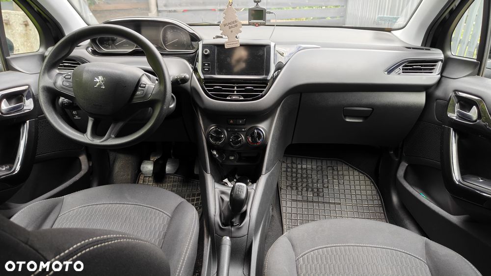 Peugeot 208 1.2 PureTech Style - 5