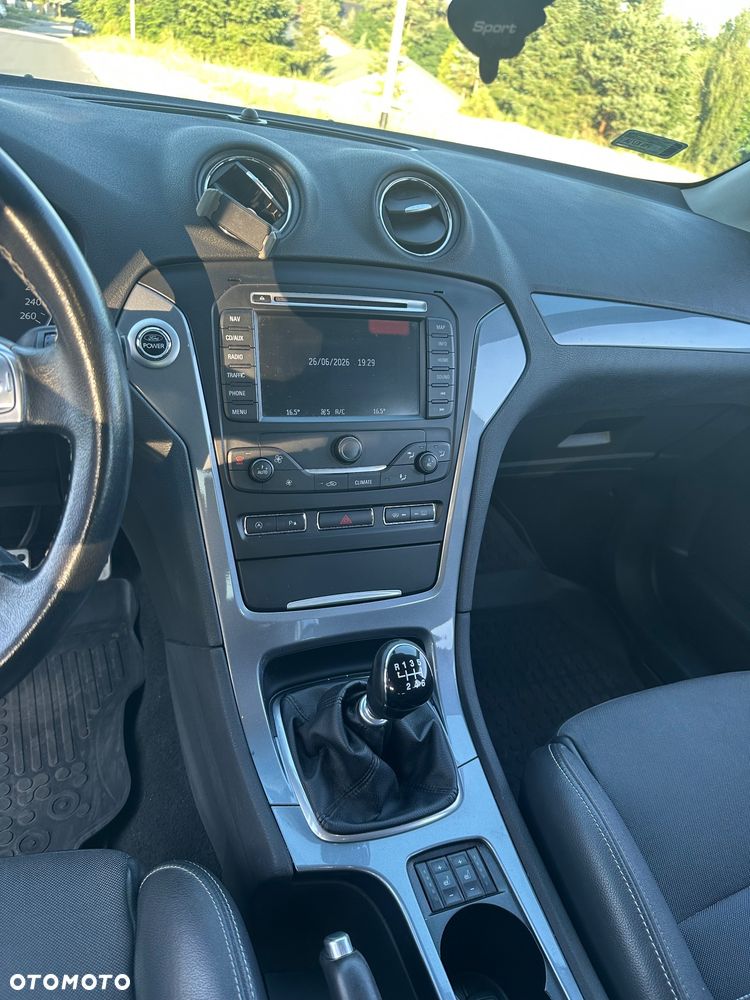 Ford Mondeo 1.6 T Ambiente - 15