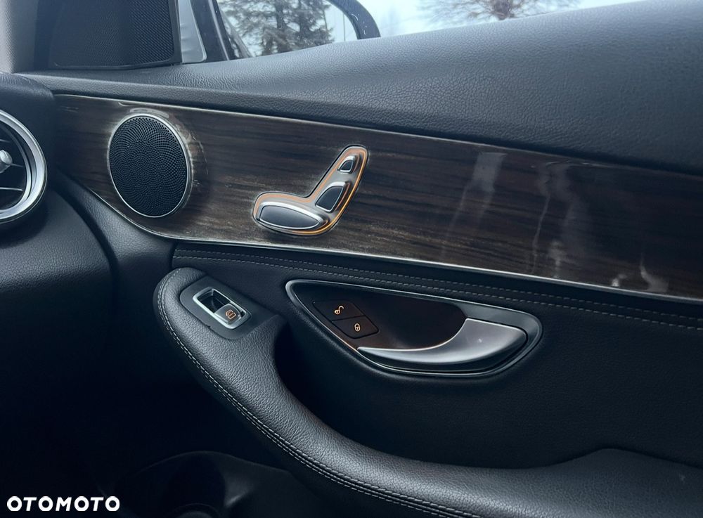 Mercedes-Benz Klasa C 300 7G-TRONIC Exclusive - 18