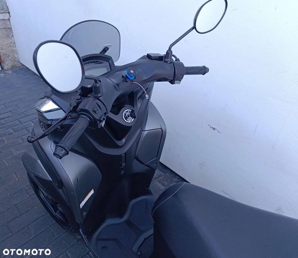 Yamaha Tricity - 13