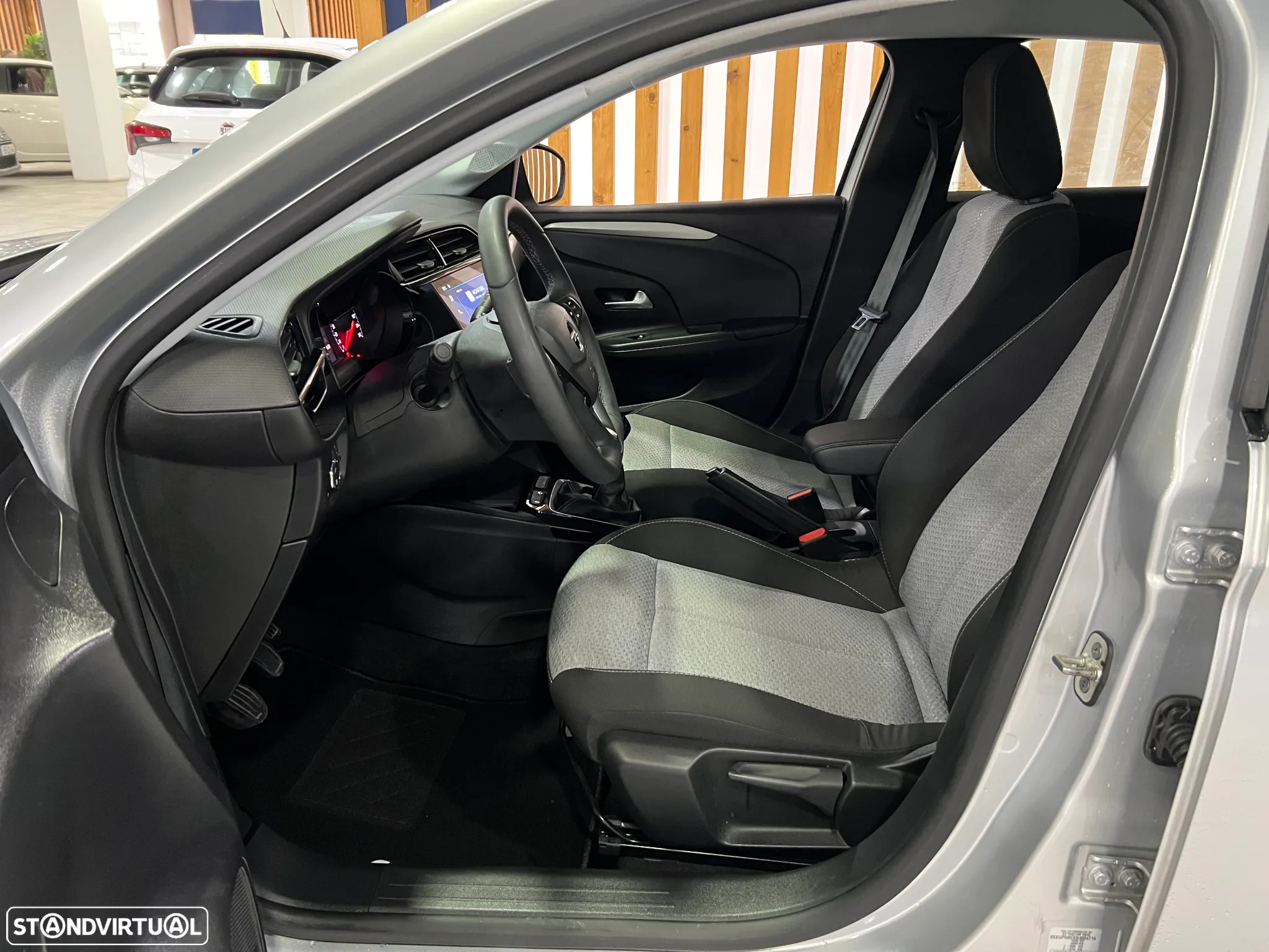 Opel Corsa 1.2 T Elegance - 9