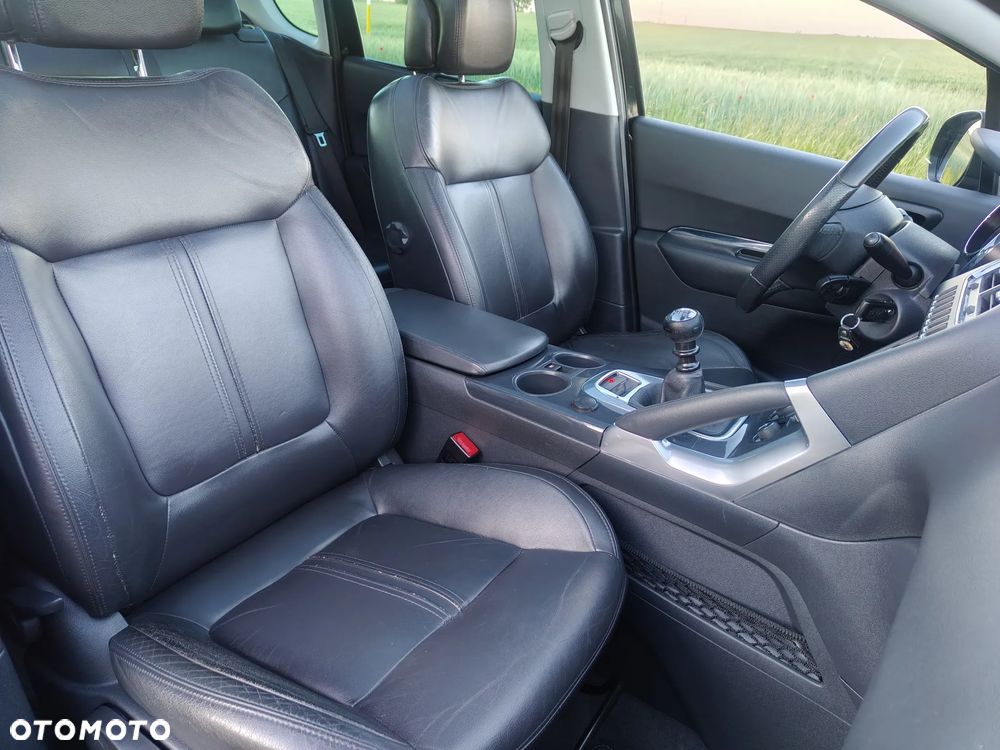 Peugeot 3008 HDi FAP 150 Roland Garros - 28