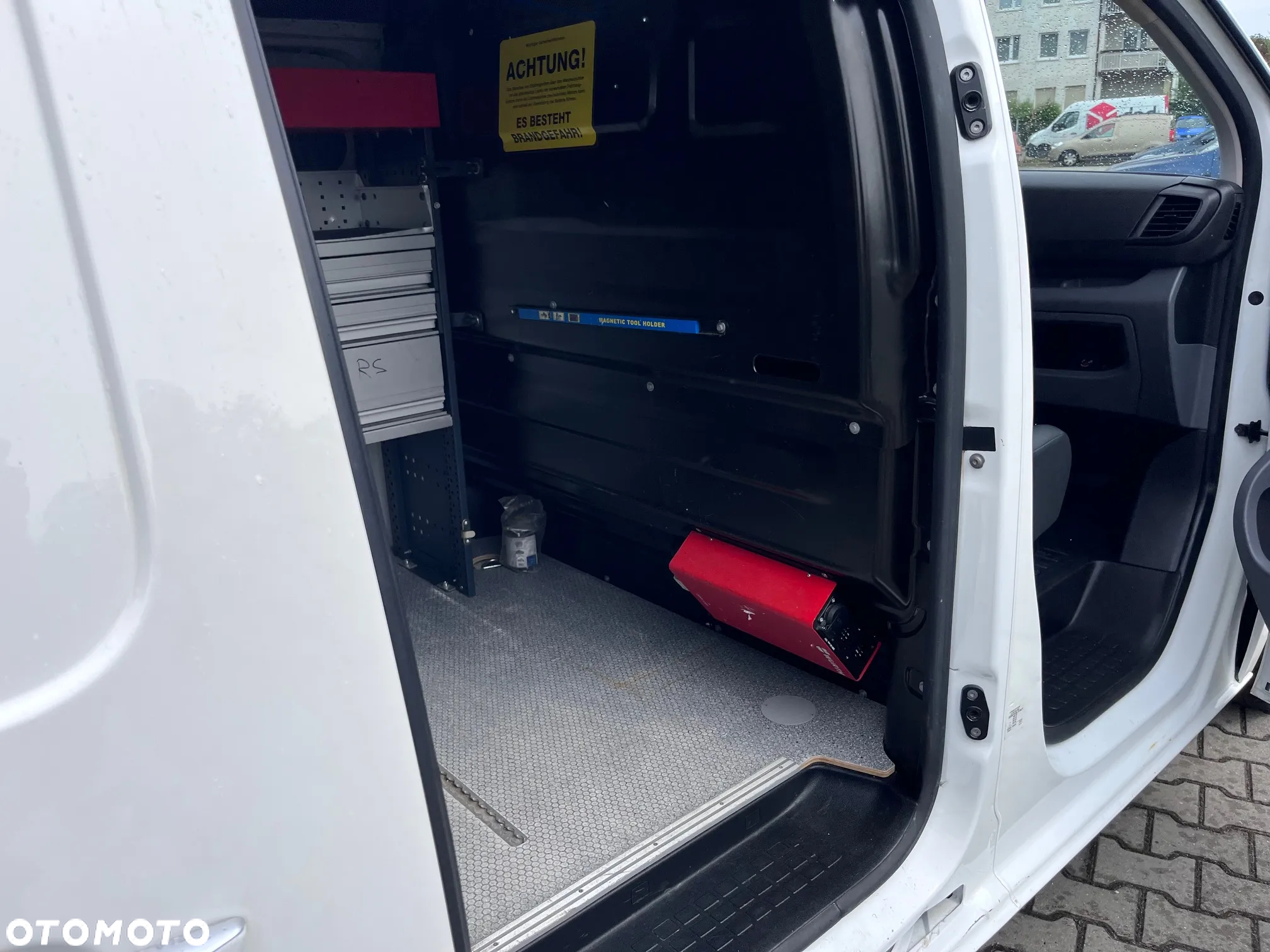Opel Vivaro - 8