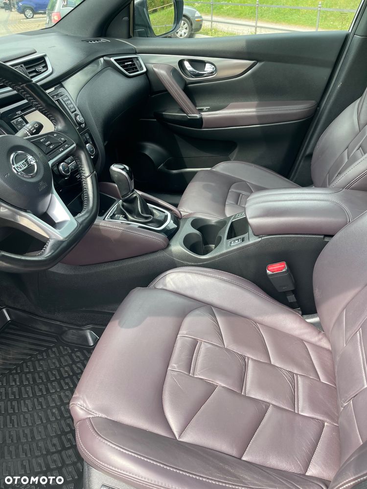 Nissan Qashqai 1.6 dCi Xtronic TEKNA+ - 16