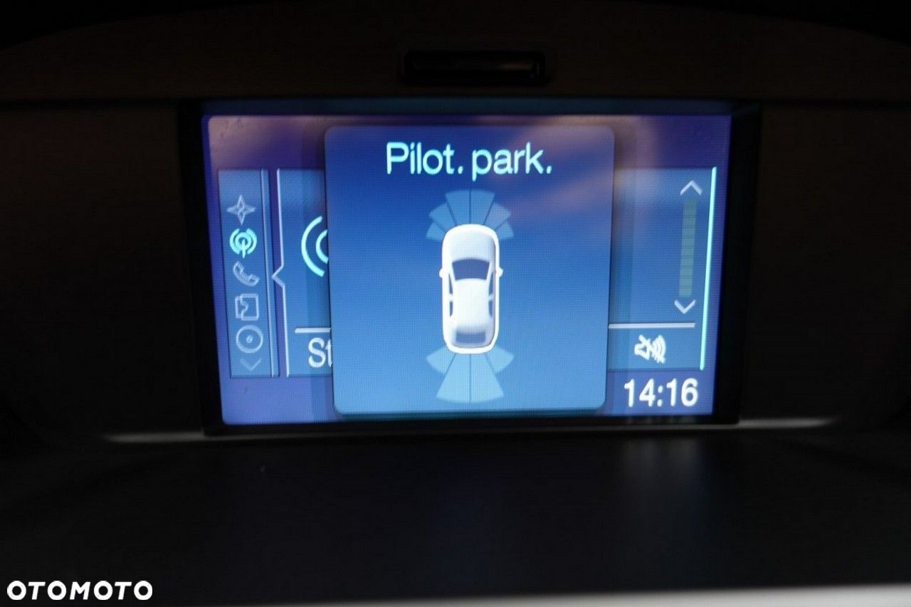Ford Kuga - 21