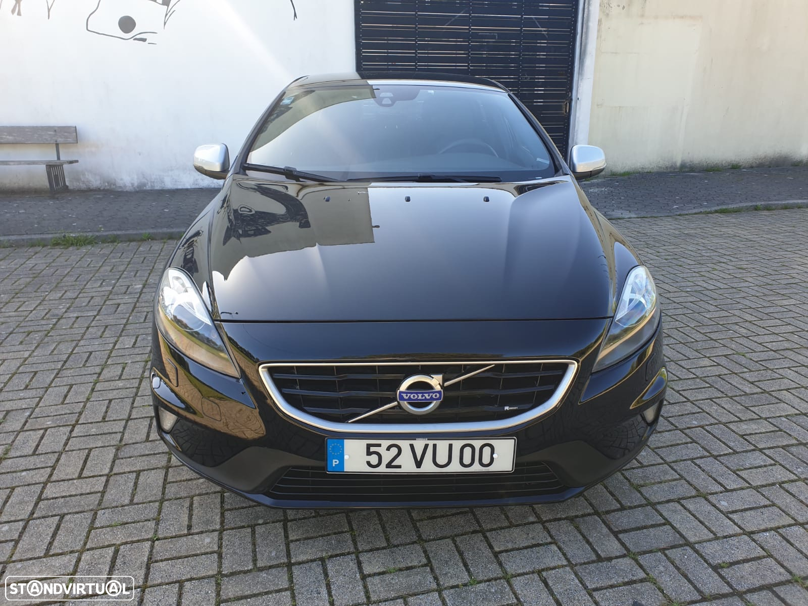 Volvo V40 2.0 D2 R-Design - 2