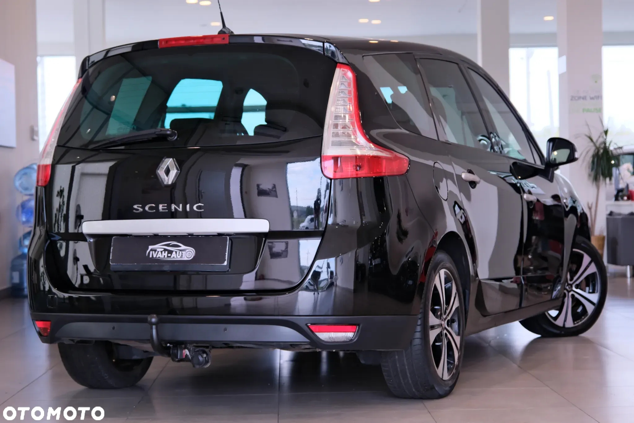 Renault Scenic 2.0 16V 140 CVT Bose Edition - 10