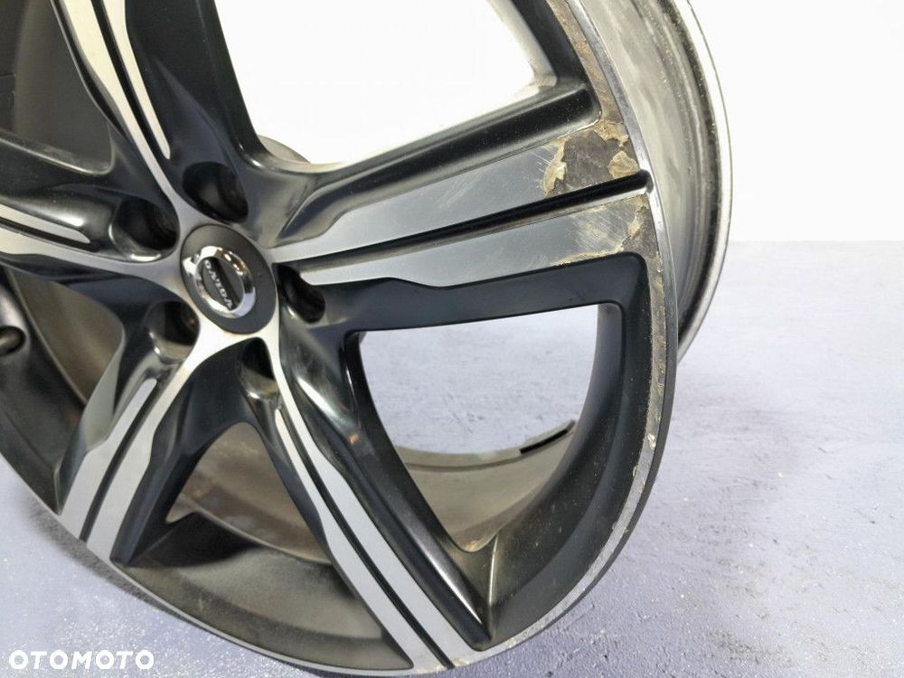 VOLVO S90 II 16- FELGA ALUMINIOWA R-DESIGN 8JX18 5X108 ET 42 - 4