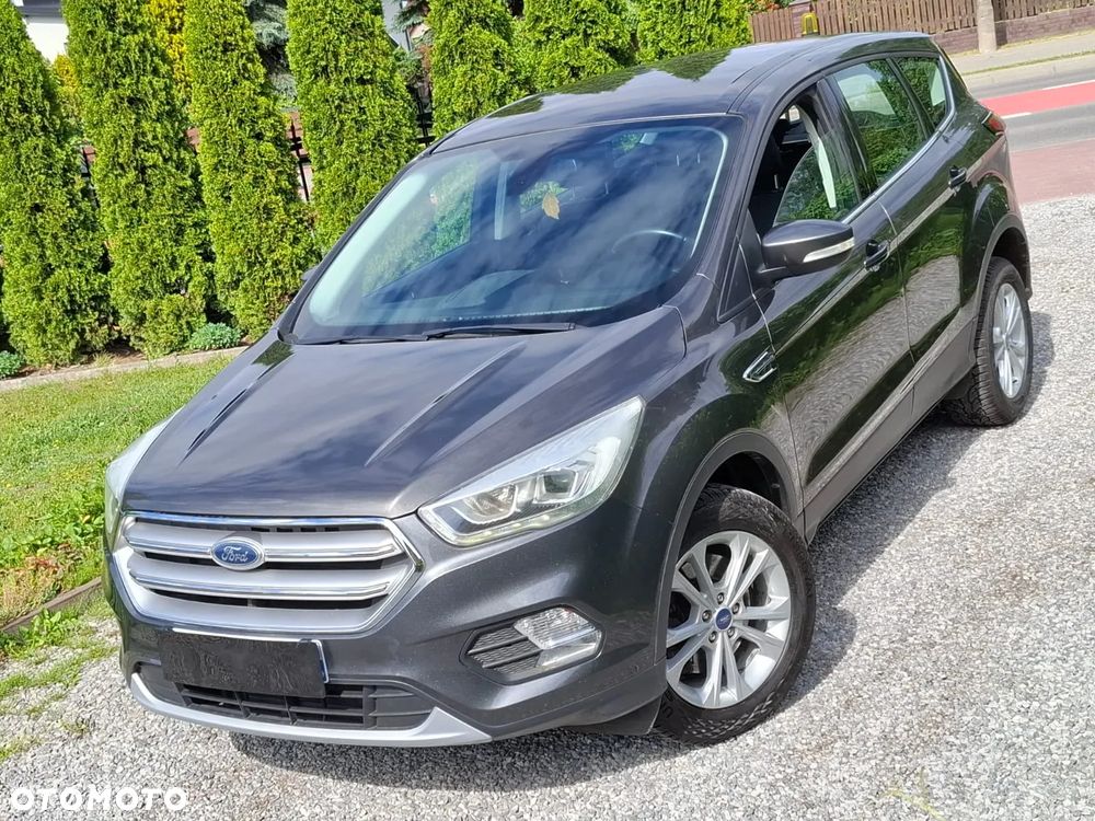 Ford Kuga 1.5 TDCi 2x4 Titanium - 3