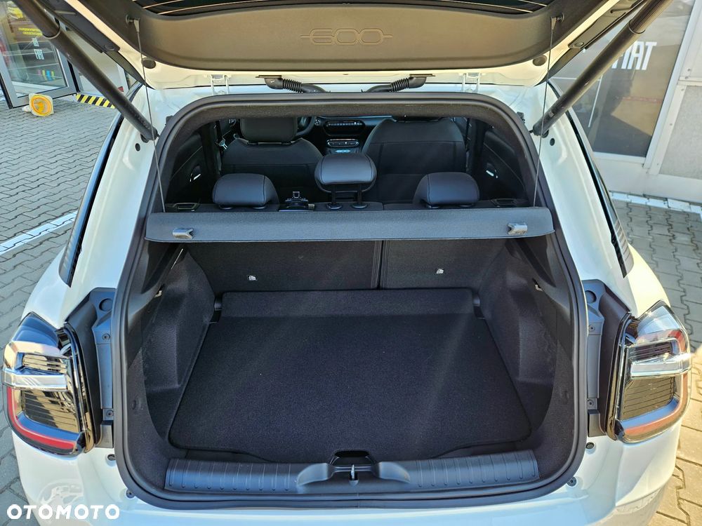 Fiat 600 1.2 Turbo Sport eDCT - 15