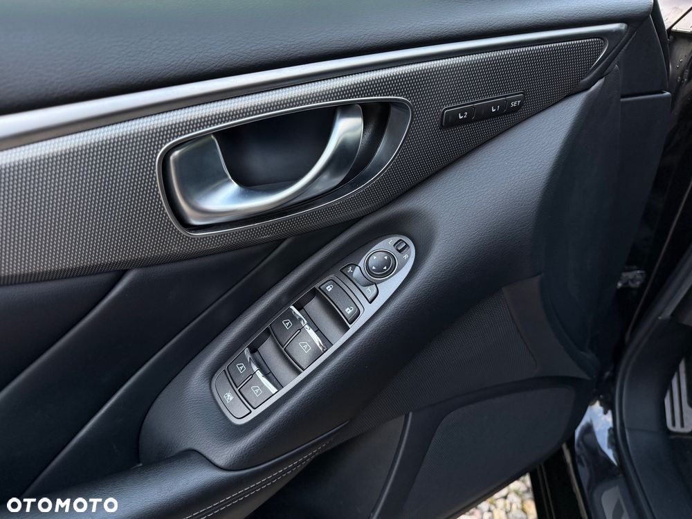 Infiniti Q50 2.0t Premium Sound Studio by Bose - 17