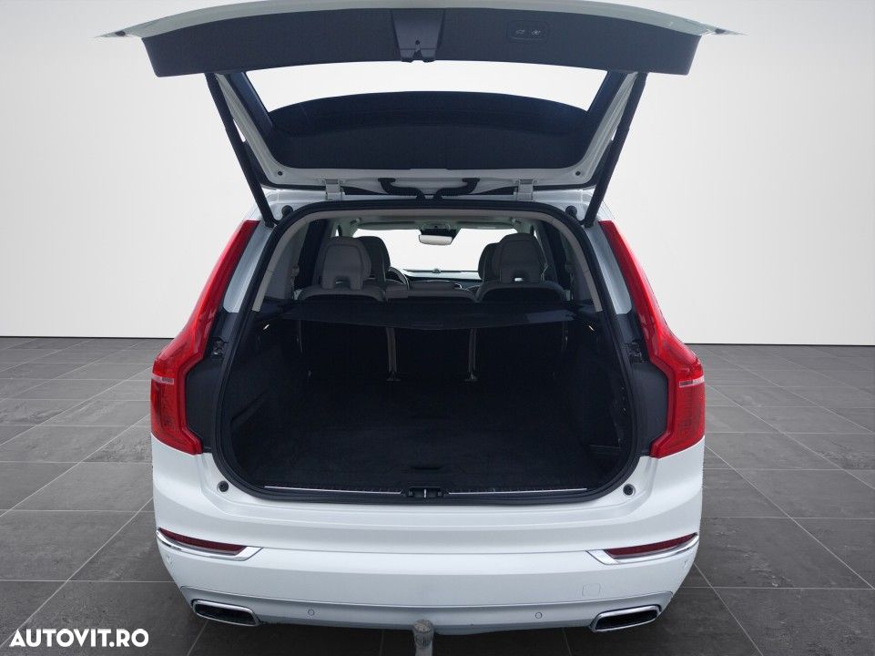 Volvo XC 90 - 17