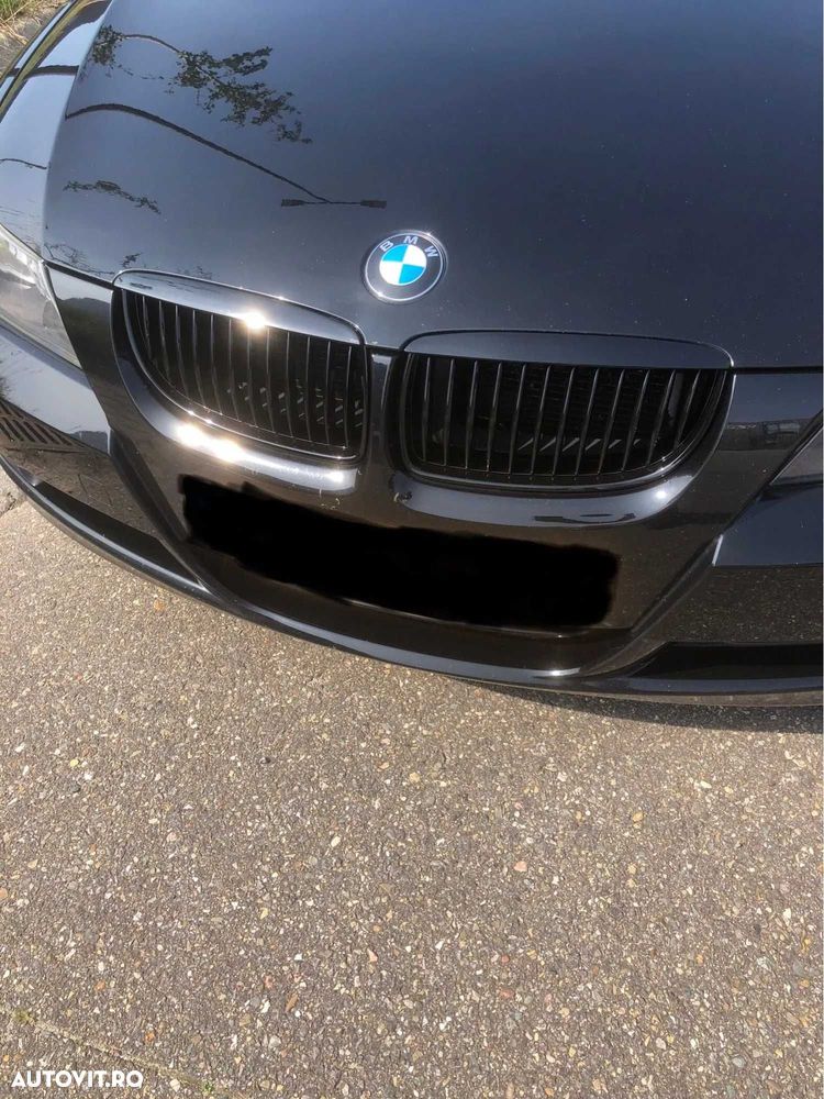 Set Grile Bara fata Bmw E90 E91 2005-08 Negru Lucios Piano Black NOI - 7