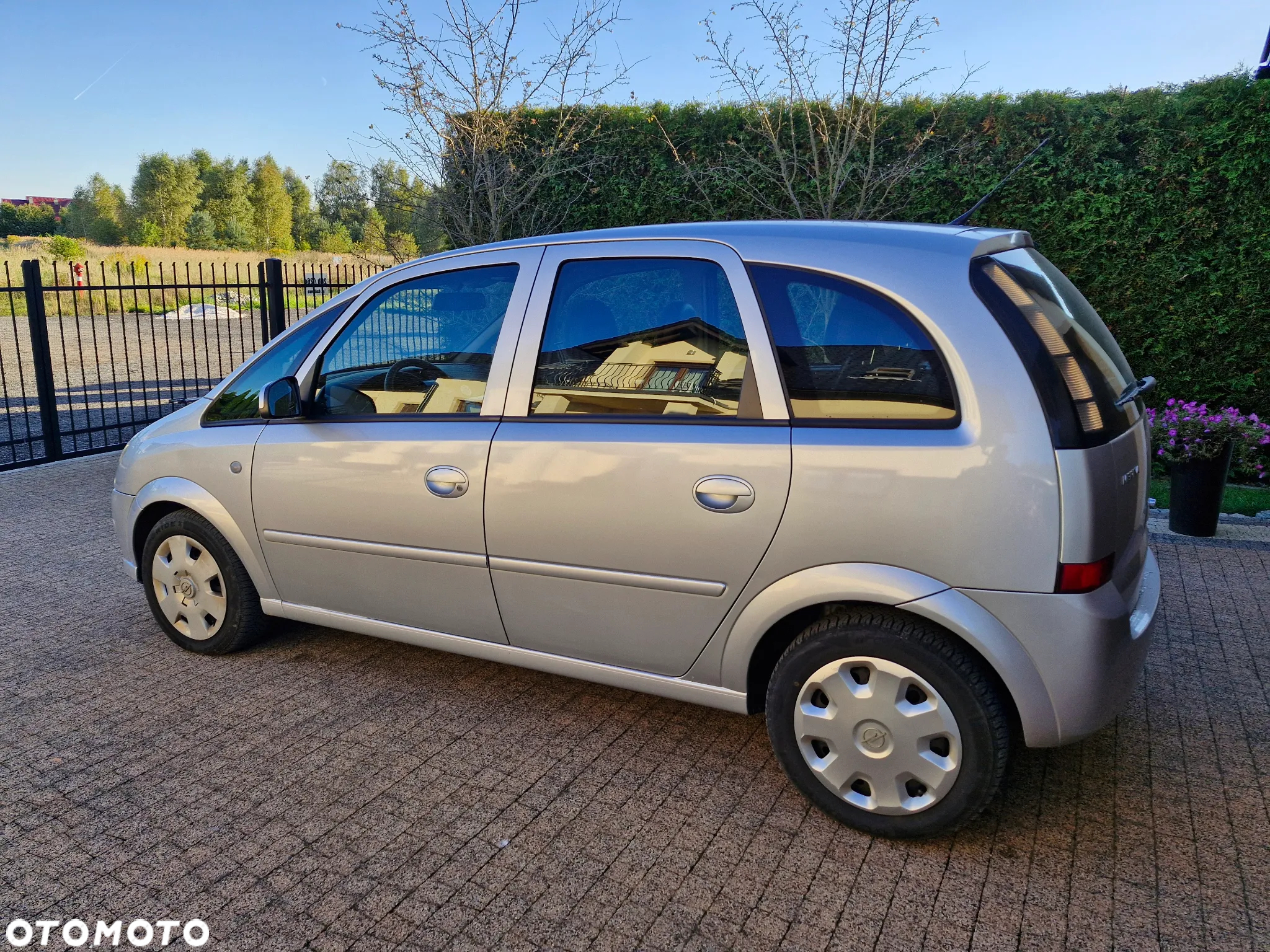 Opel Meriva 1.6 16V Cosmo Easytronic - 2