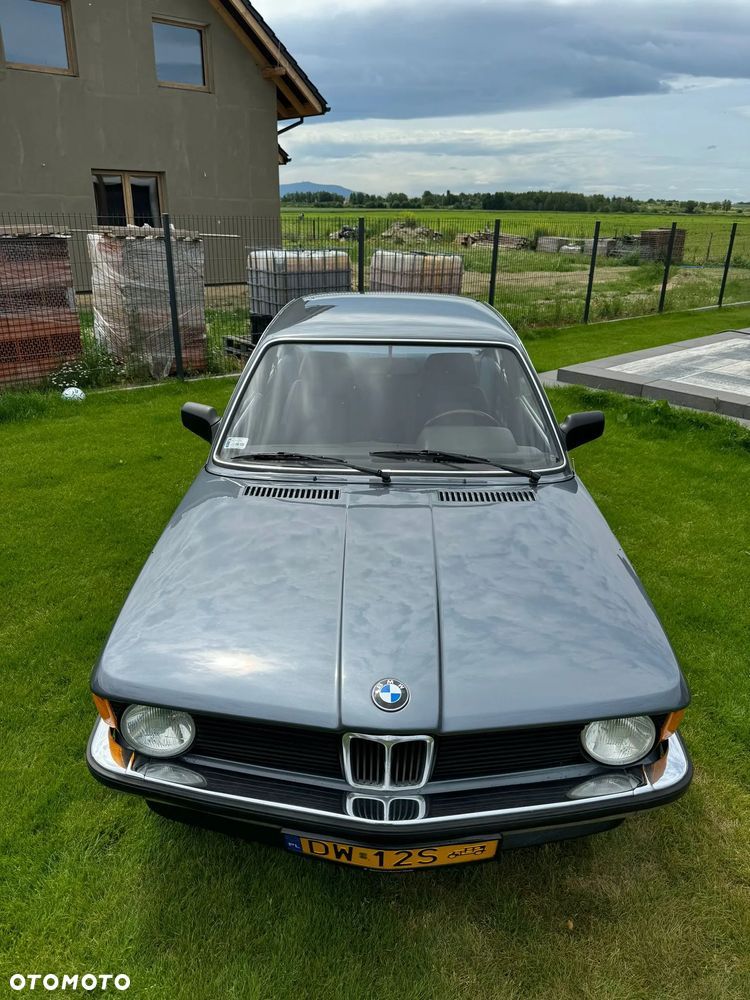 BMW Seria 3 318i - 10