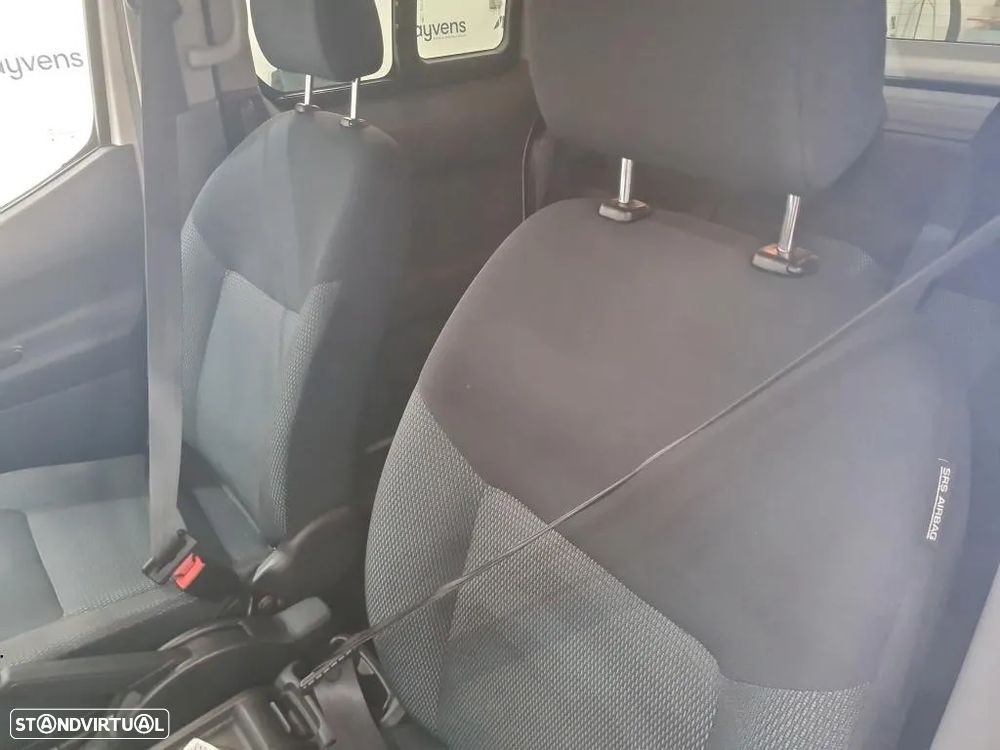 Nissan NV200 Evalia - 6