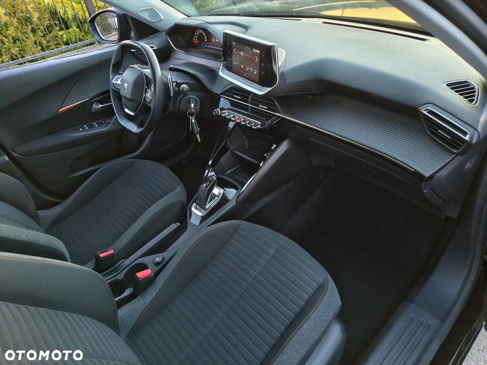 Peugeot 2008 PureTech 130 Stop&Start EAT6 Black Edition - 7