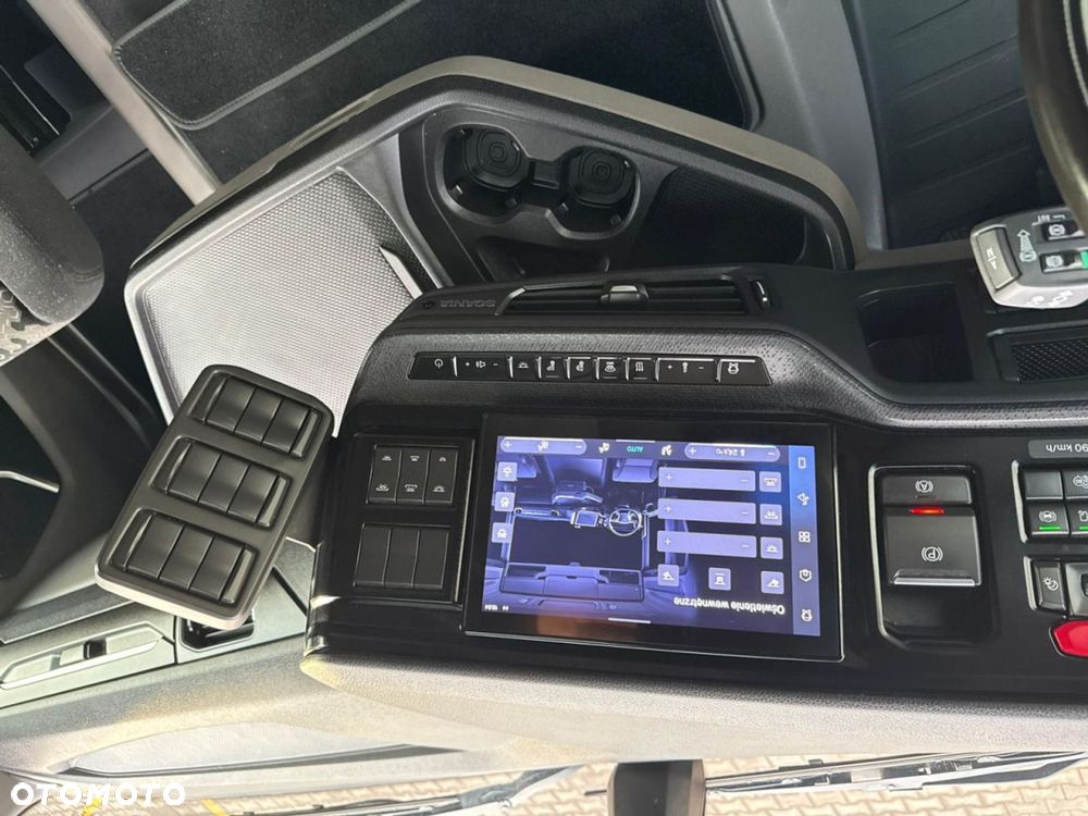 Scania R 460 A4x2NA - 21