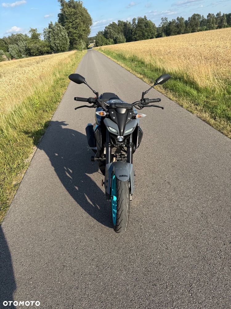 Yamaha MT - 2