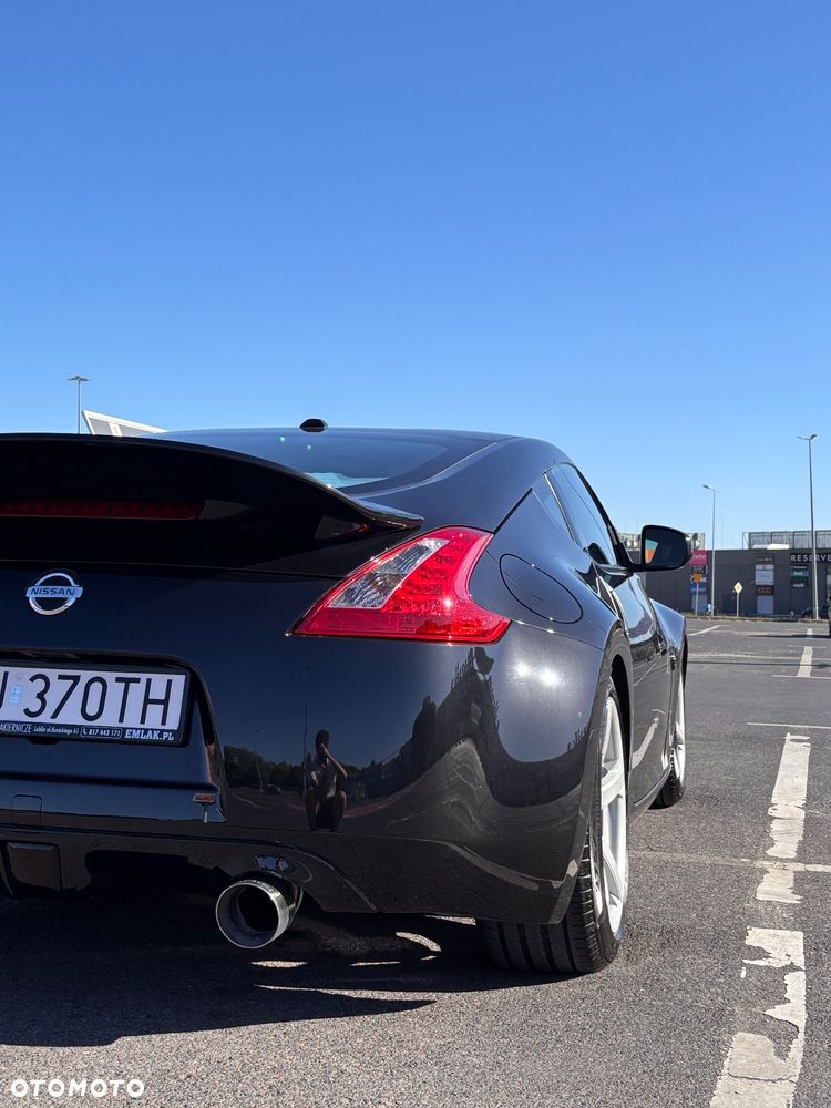 Nissan 370 Z - 5