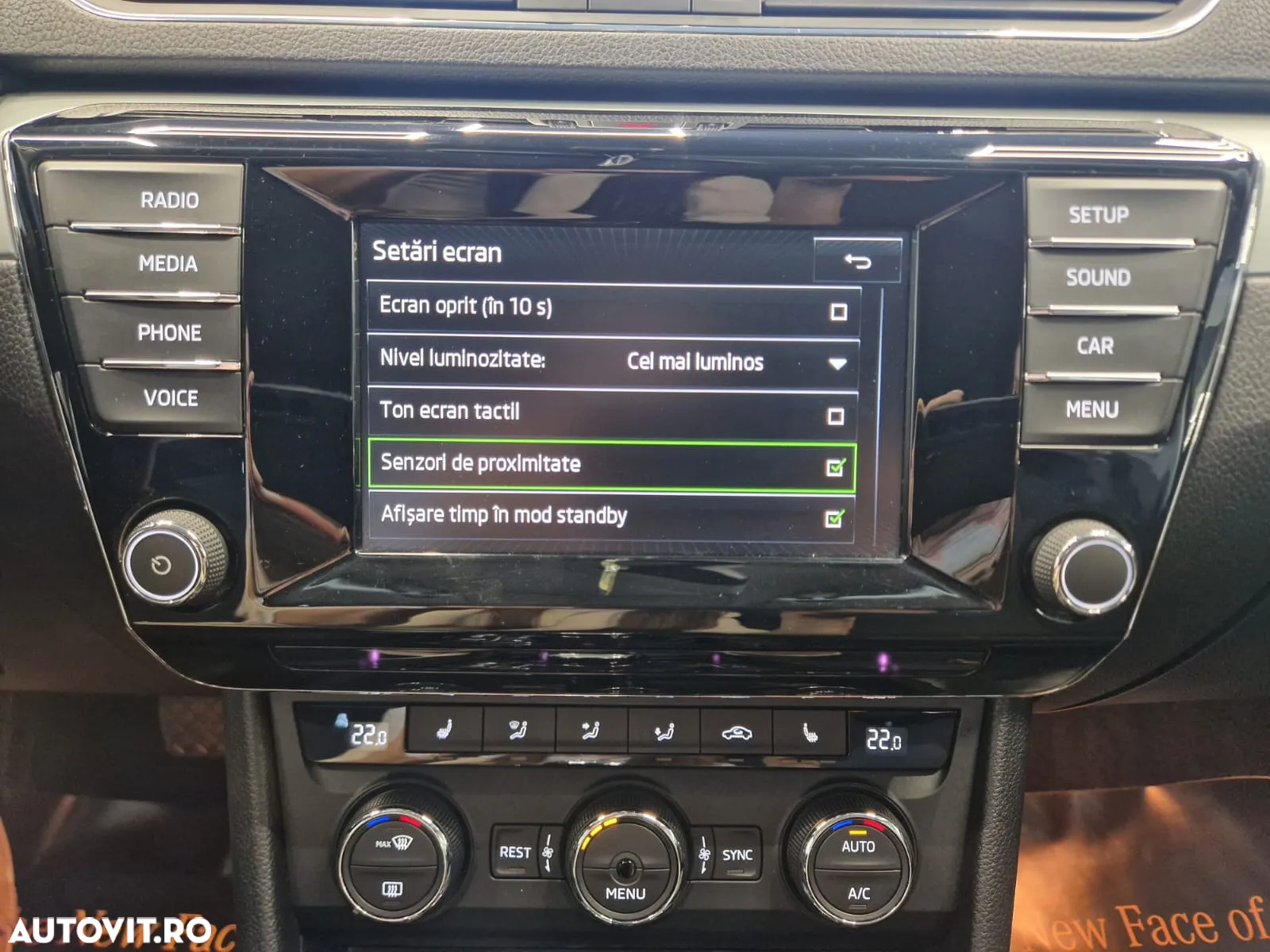 Skoda Superb 2.0 TDI DSG Style - 33