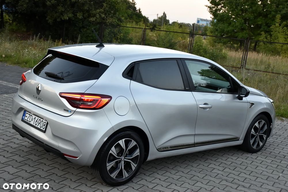 Renault Clio - 18