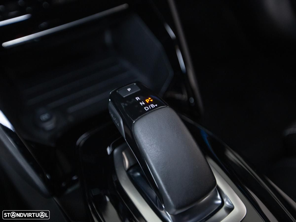 Peugeot e-2008 50 kWh GT - 21