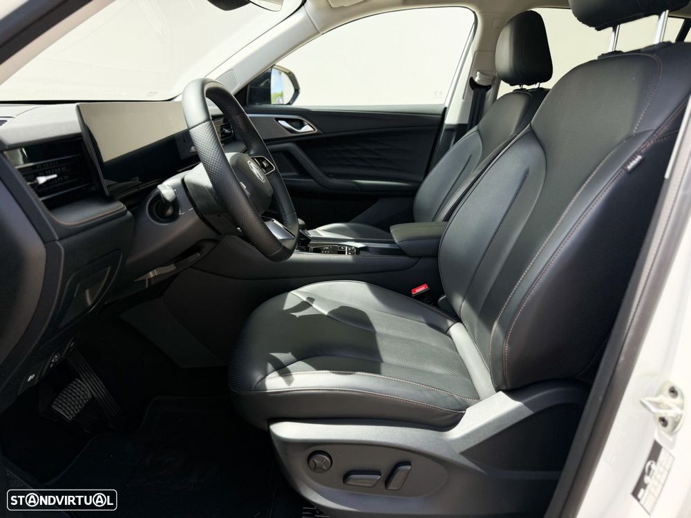 MG EHS 1.5 T-GDI Plug-in Hybrid Luxury - 30
