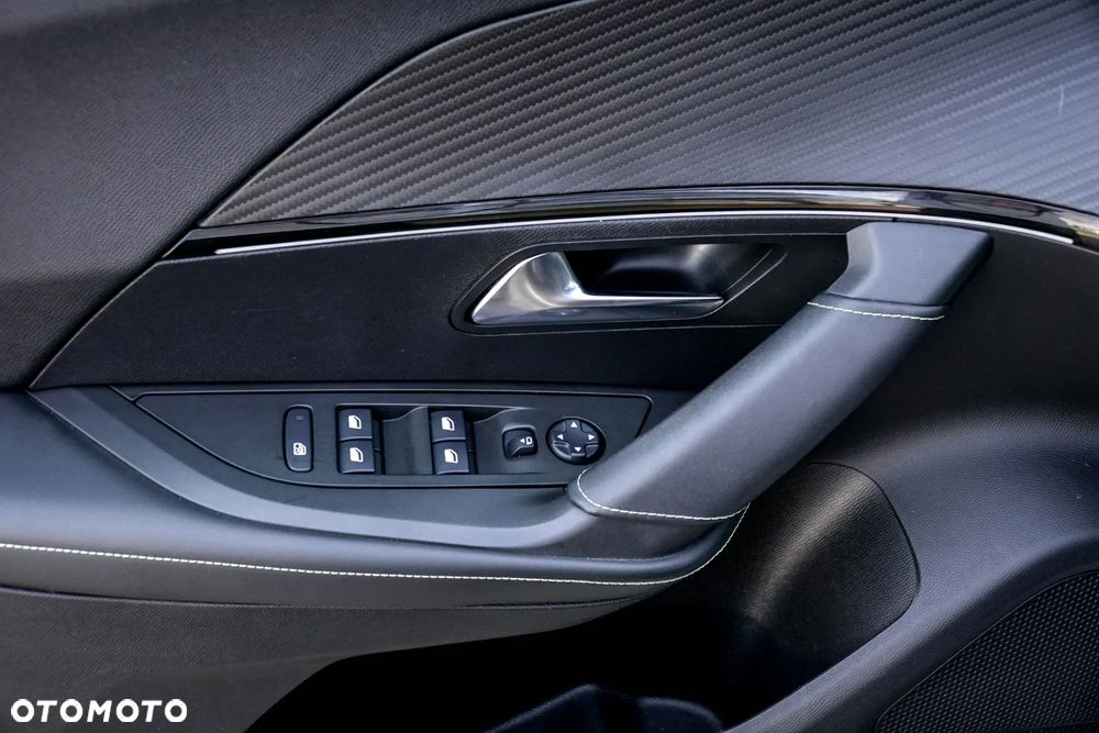 Peugeot 2008 1.5 BlueHDi GT S&S EAT8 - 25