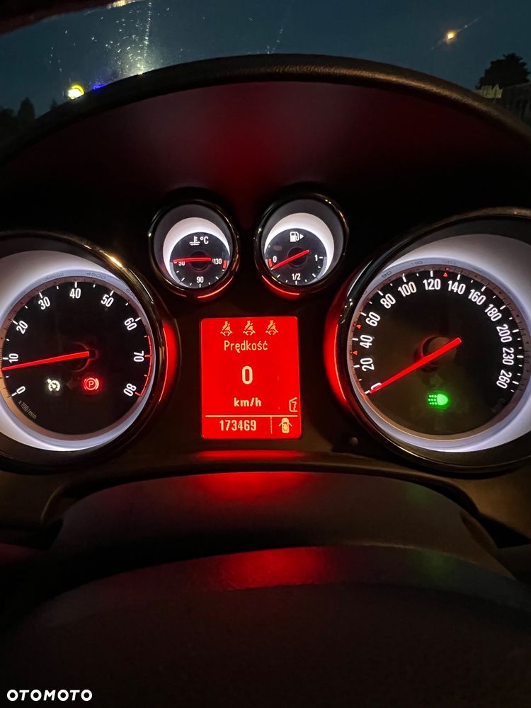 Opel Astra - 35
