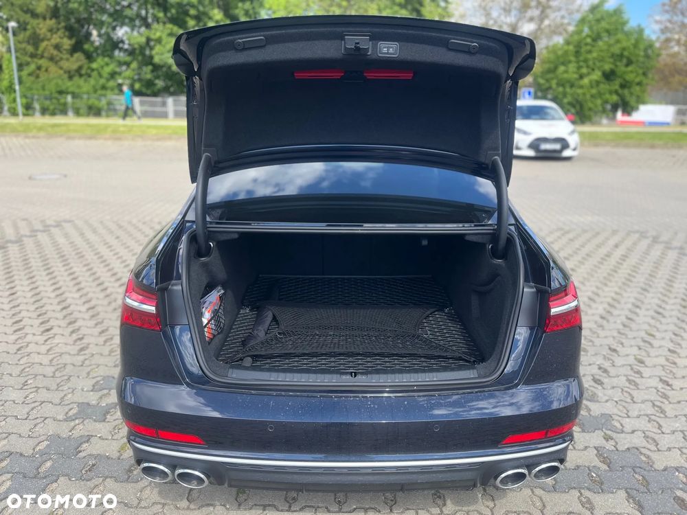Audi S6 Limousine - 13