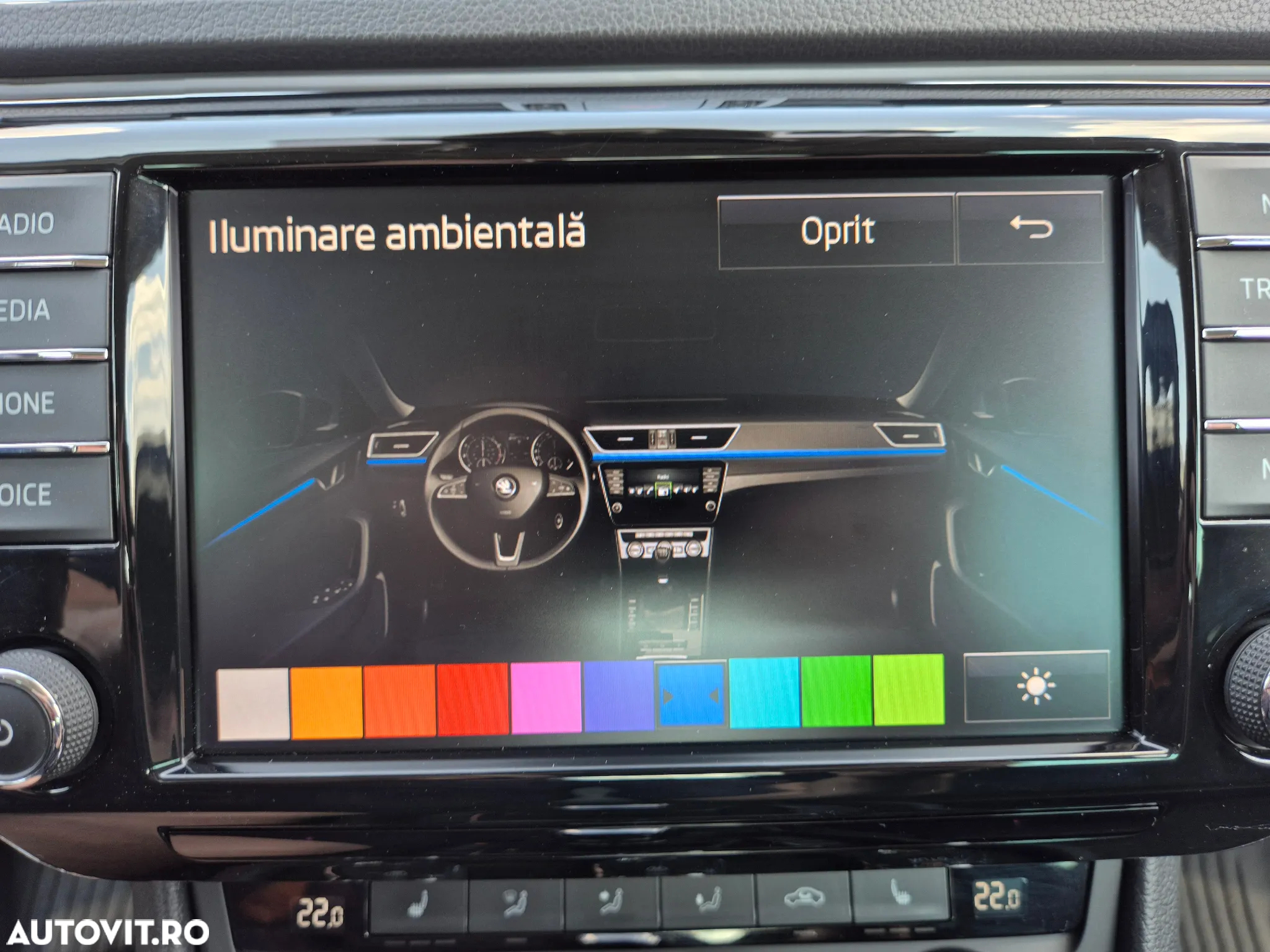 Skoda Superb 2.0 TDI DSG Style - 9