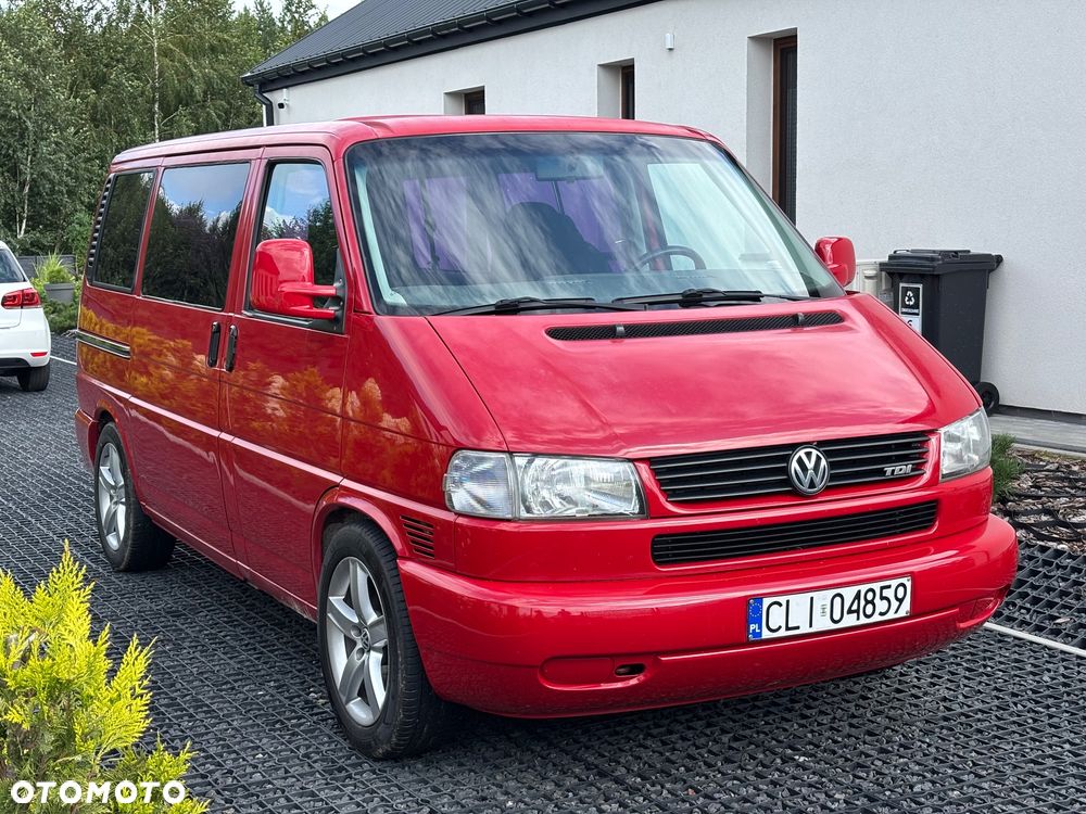 Volkswagen Multivan - 1