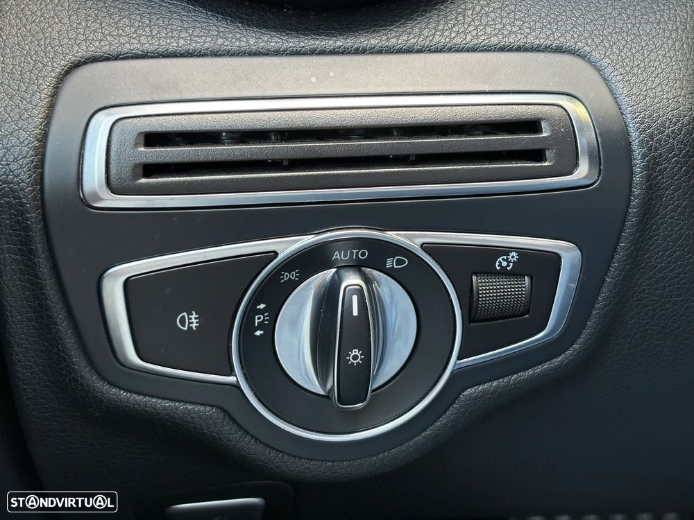 Mercedes-Benz C 220 d Cabrio AMG Line Aut. - 22