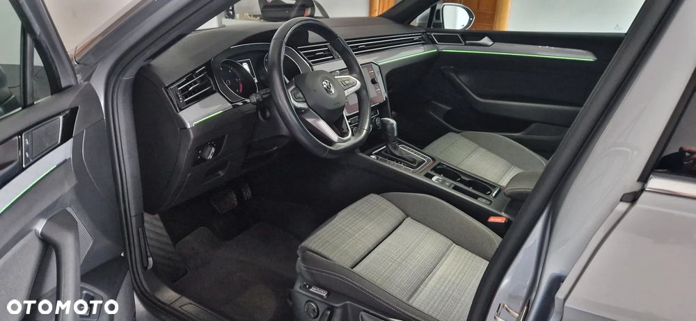 Volkswagen Passat 2.0 TDI Business DSG - 7