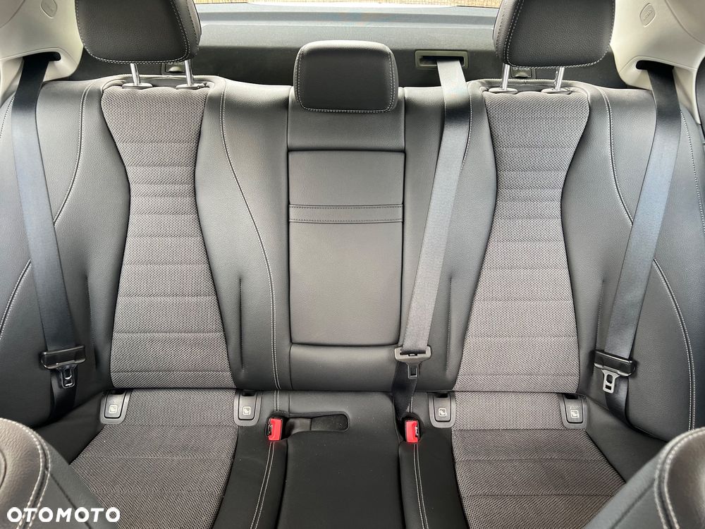 Mercedes-Benz Klasa E 220 d 9G-TRONIC Avantgarde - 18