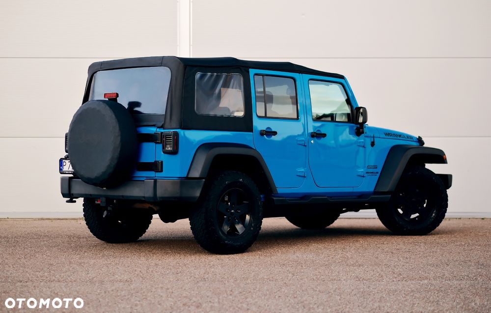 Jeep Wrangler 3.6 Unlim X - 4