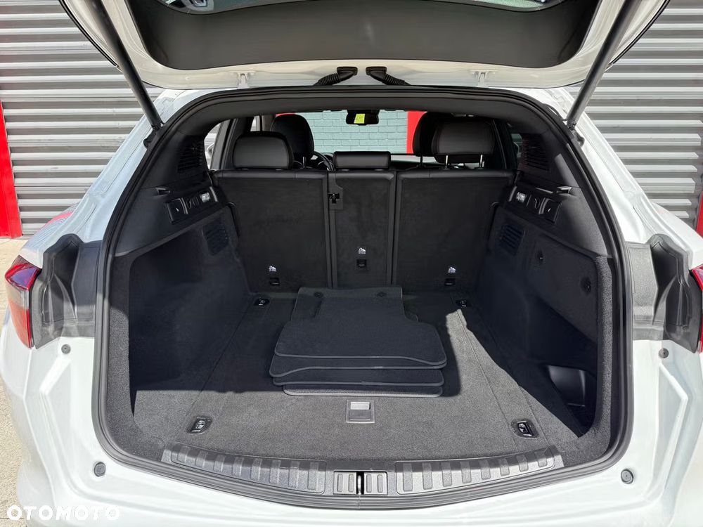 Alfa Romeo Stelvio - 13