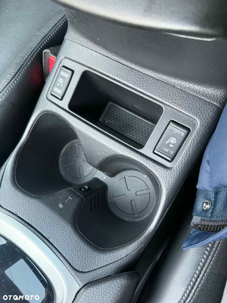 Nissan Qashqai 1.6 dCi Xtronic TEKNA+ - 12