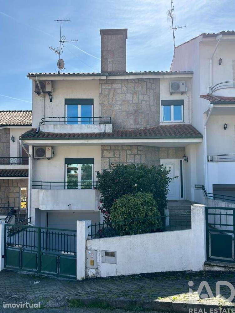 Moradia geminada T4 em Santa Maria Maior de 151,85 m2 - Grande imagem: 2/19