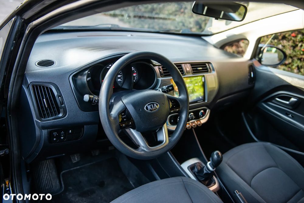 Kia Rio 1.4 Business Line Plus - 19