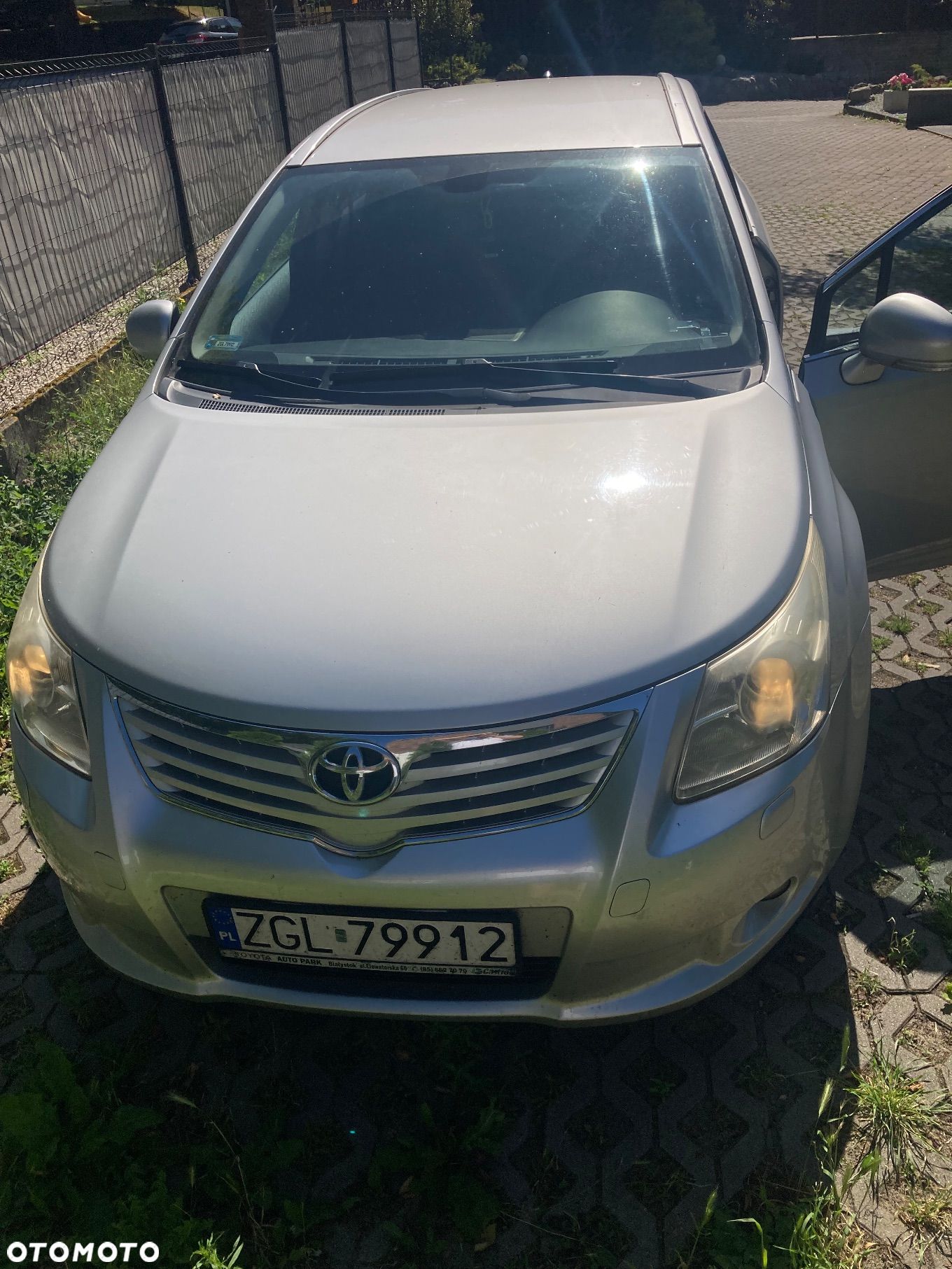 Toyota Avensis - 1