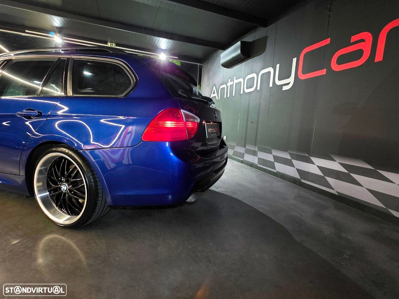 BMW 320 d Touring Exclusive - 27