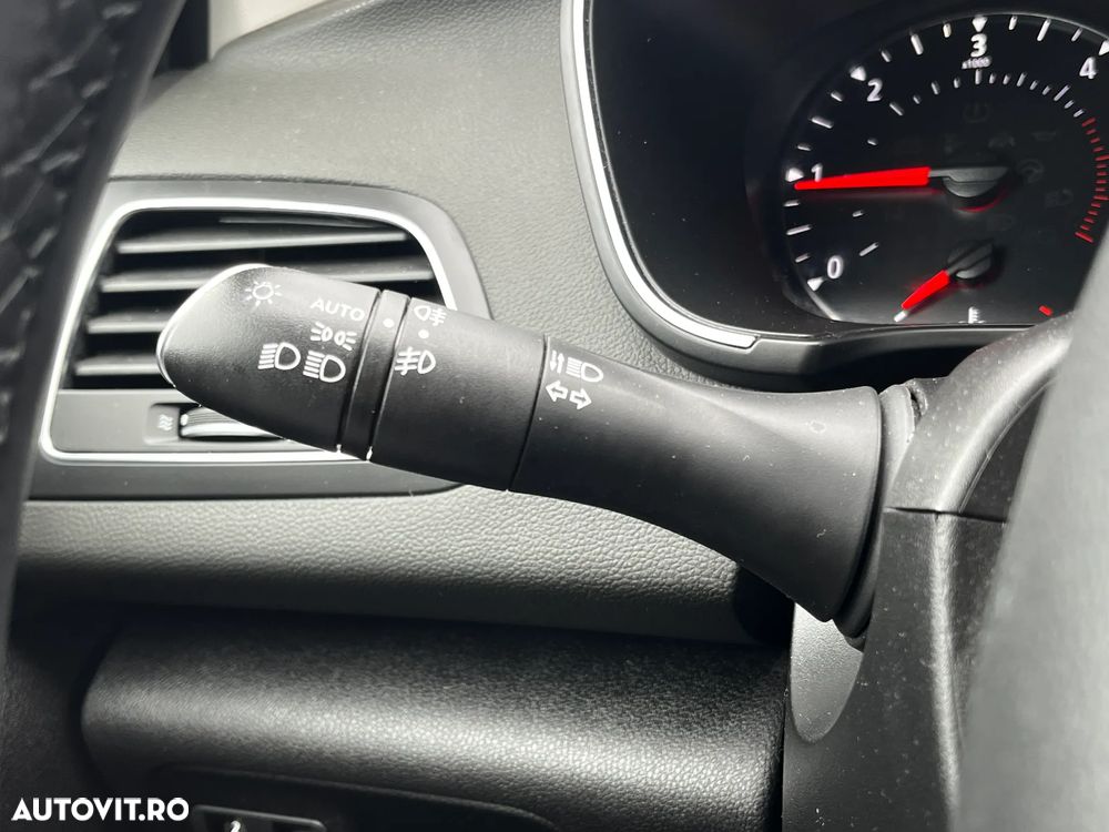 Renault Megane Blue dCi EDC Zen - 18